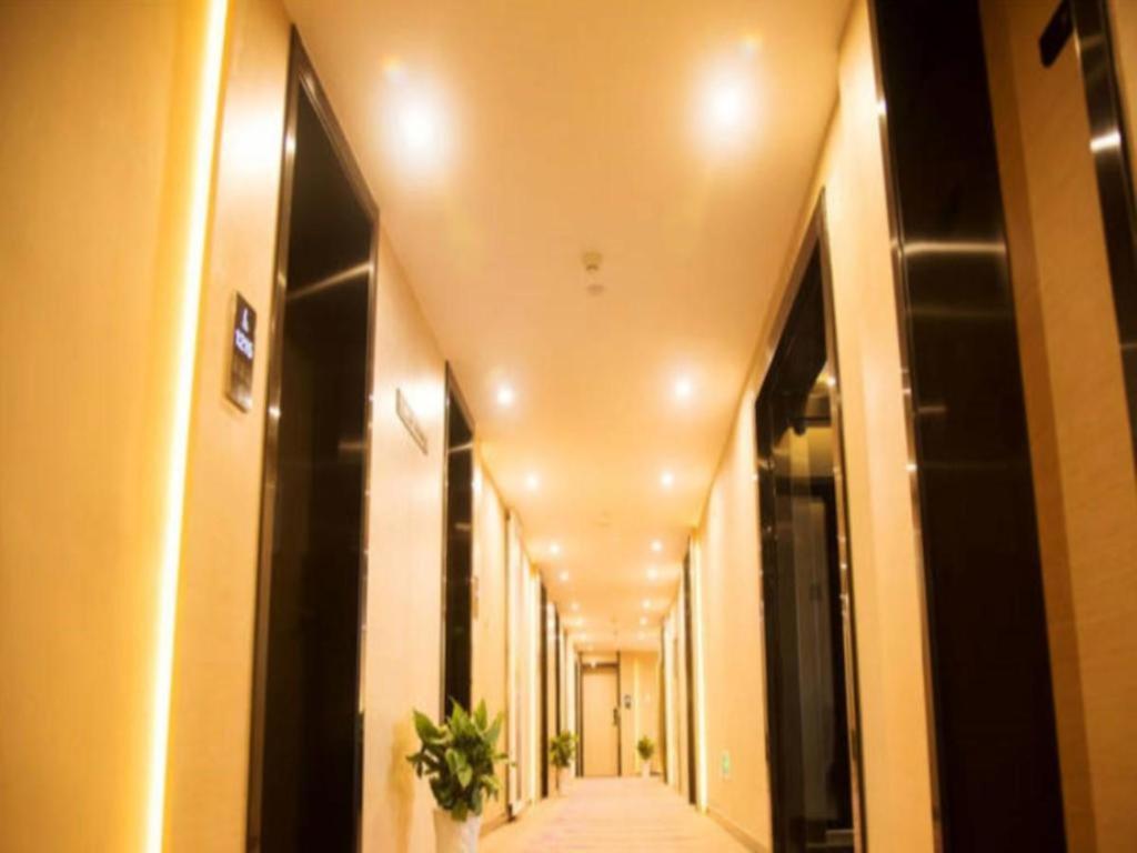 Lavande Hotel Nanchang Ai XI Hu Subway East Station Branch Eksteriør bilde