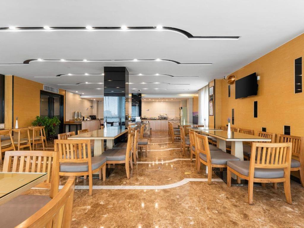 Lavande Hotel Nanchang Ai XI Hu Subway East Station Branch Eksteriør bilde